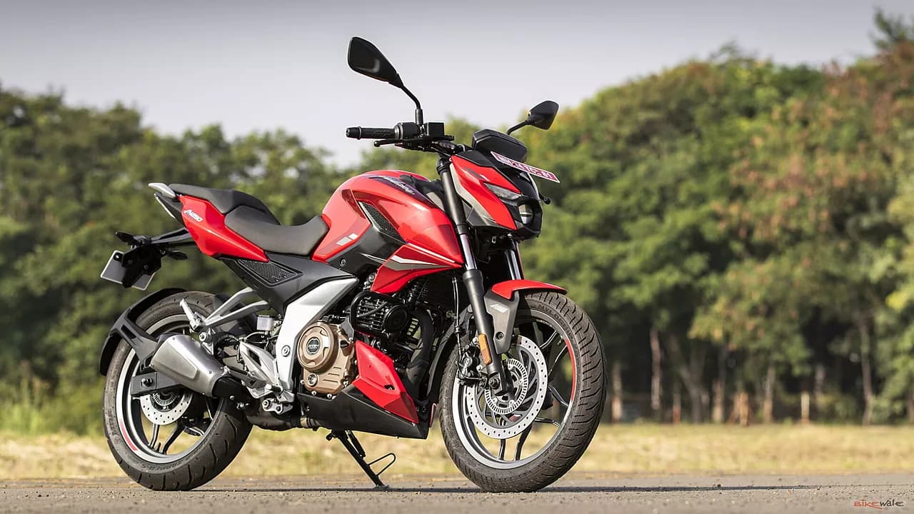 Bajaj Pulsar NS400's card image