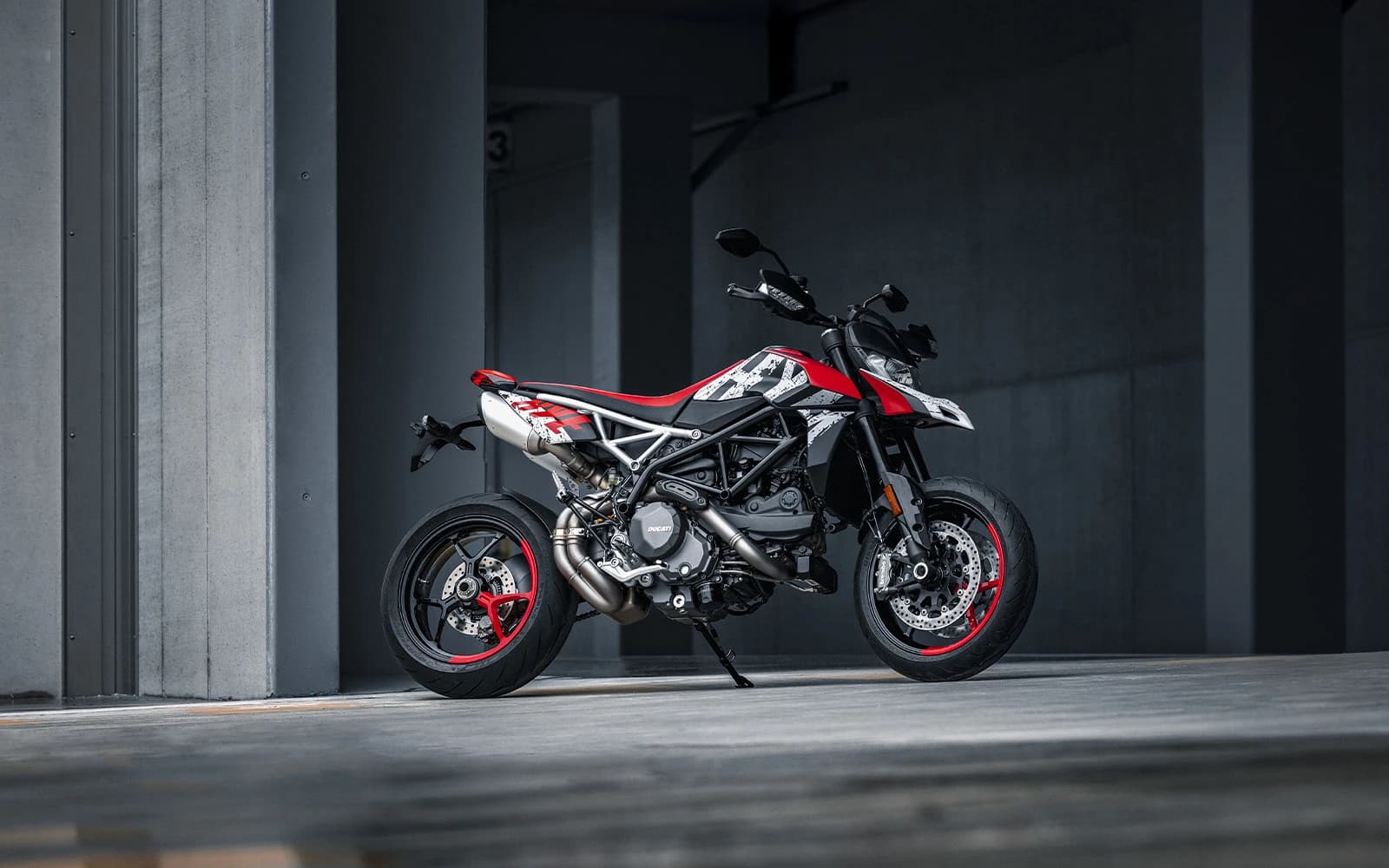 Ducati Hypermotard 950's card image
