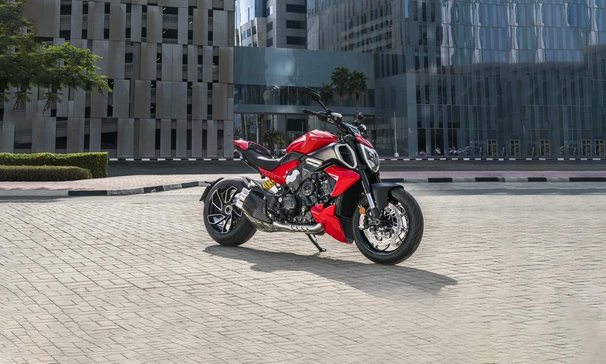 Ducati Diavel V4's card image