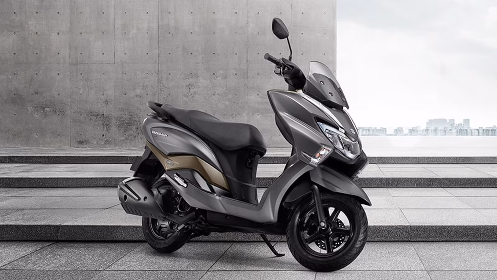 Suzuki Burgman Street 125's card image
